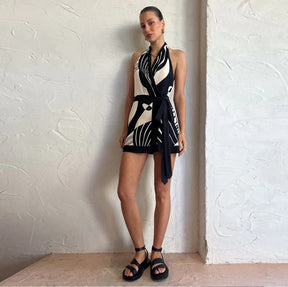 Vestido sem Costas com Decote em V