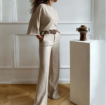 Conjunto Feminino Elegante